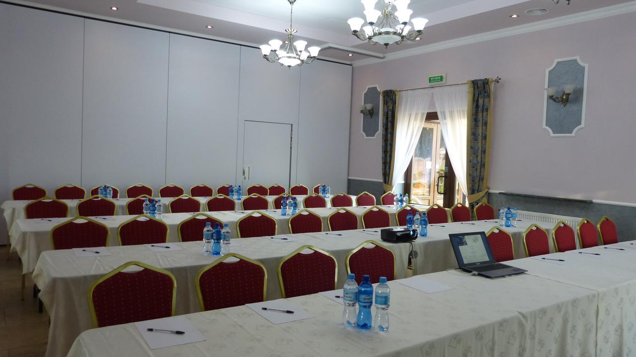 לובלין Hotel Irys מראה חיצוני תמונה