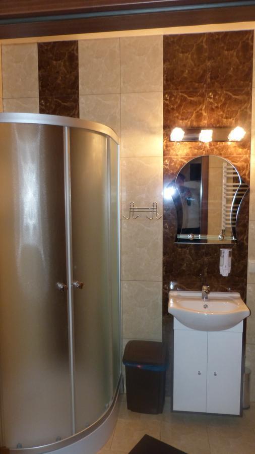 לובלין Hotel Irys מראה חיצוני תמונה